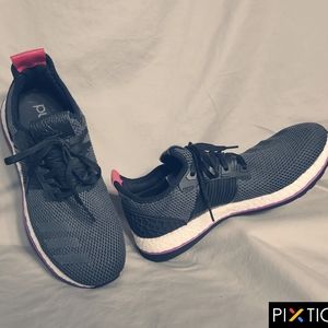 ADIDAS Pure Boost Wmns 7.5 Black Running Sneakers